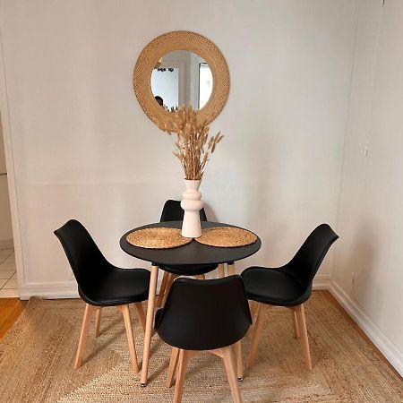 Chic Apartment On The Famous Shopping Rue Du Faubourg Saint-Honore Street Париж Екстер'єр фото