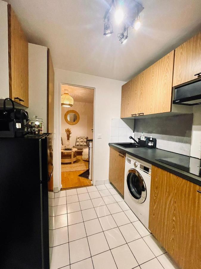 Chic Apartment On The Famous Shopping Rue Du Faubourg Saint-Honore Street Париж Екстер'єр фото
